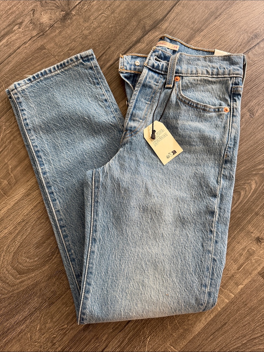 Levi’s wedgie straight jeans